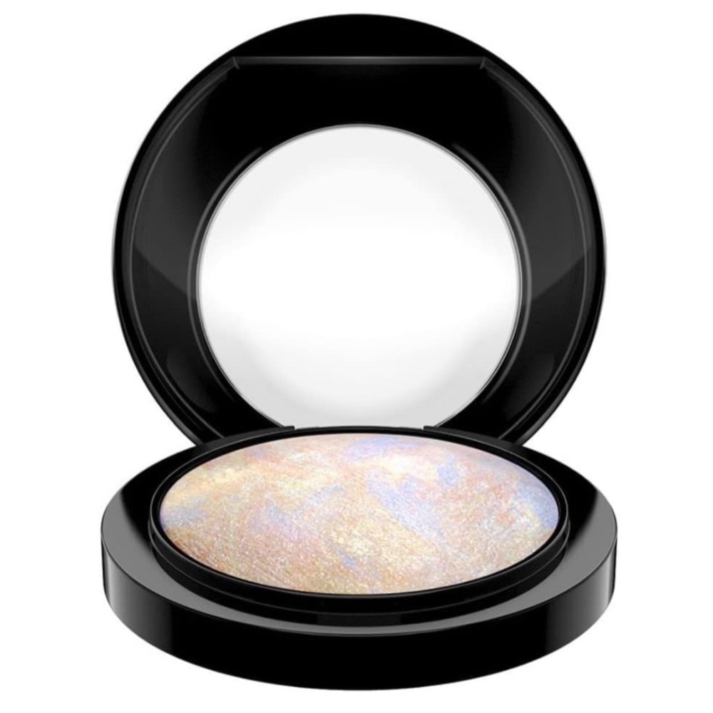 MAC !MOST COVETED! SPECIAL EDITION Mineralize Skinfinish - Picture 4 of 14